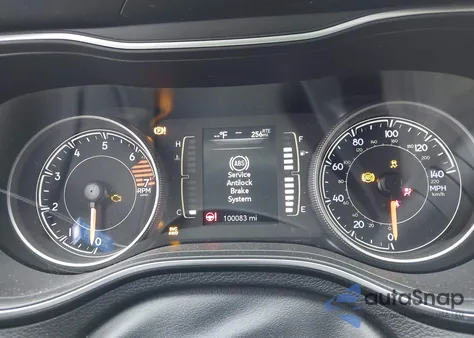 2019 Jeep Cherokee Latitude Plus 4X4 from USA, damaged, VIN 1C4PJMLB4KD252894